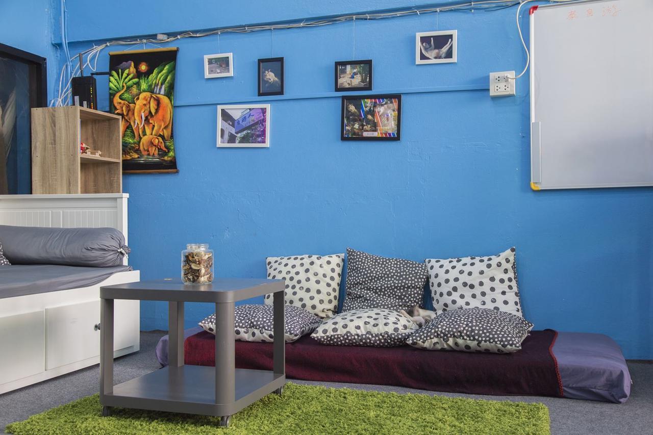 17You Inn Hostel Bangkok Exteriör bild