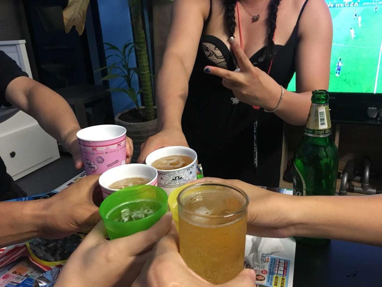 17You Inn Hostel Bangkok Exteriör bild
